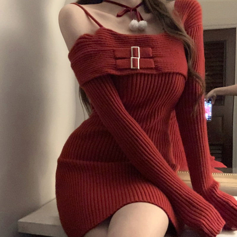 Christmas Red off-the-Shoulder Long Sleeve Dress