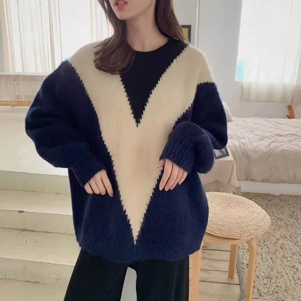 Fashionable V-shaped contrast long-sleeved straight sweater