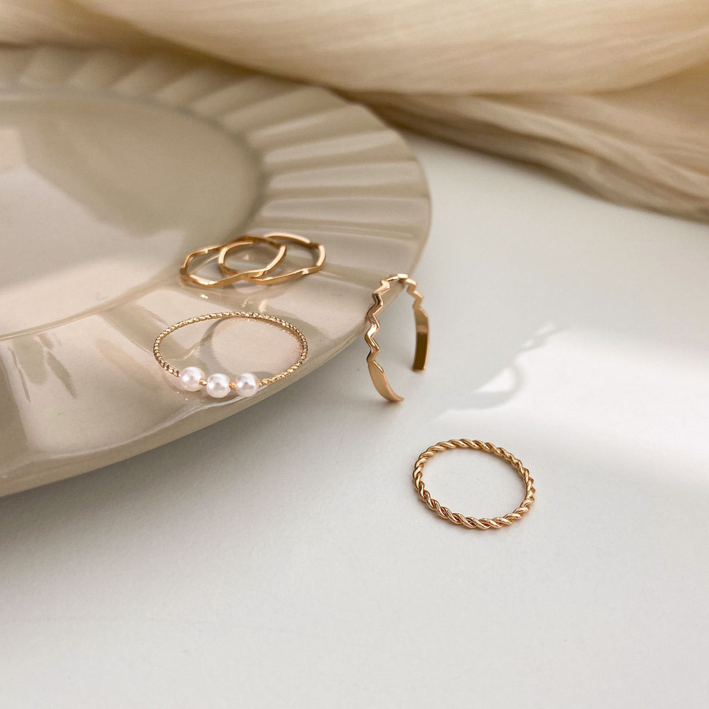 Vintage Pearl Simple Bracelet Ring