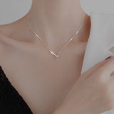 Simple and fashionable design geometric V-shaped necklace