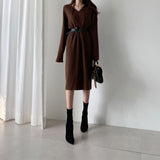 Fashionable straight v-neck knitted dress