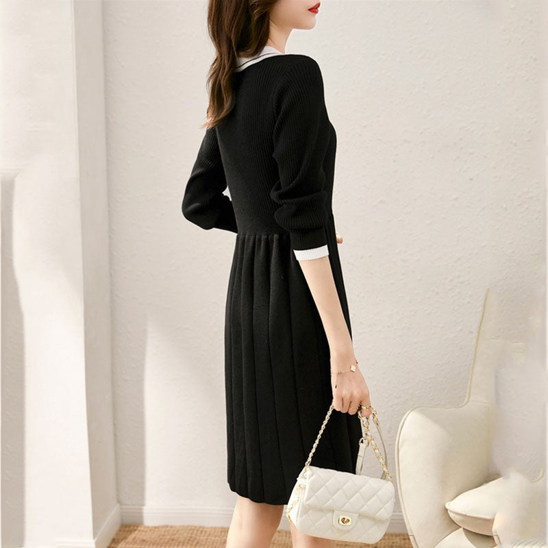 Small fragrance contrast color POLO collar pleated dress