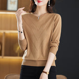 Solid Color Retro Pearl Buckle Thin Sweater