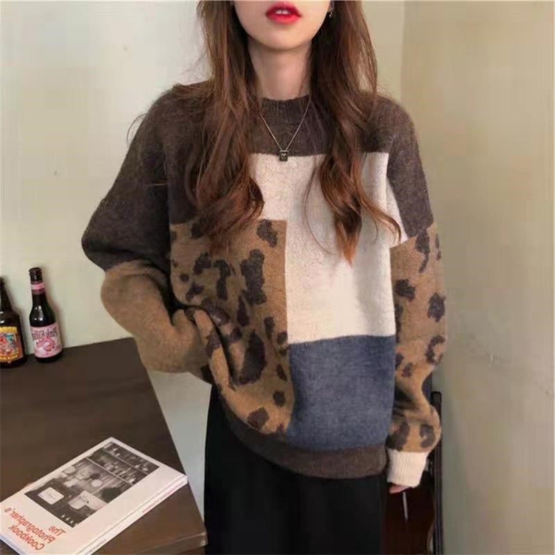 Vintage Leopard Print Crew Neck Sweaters