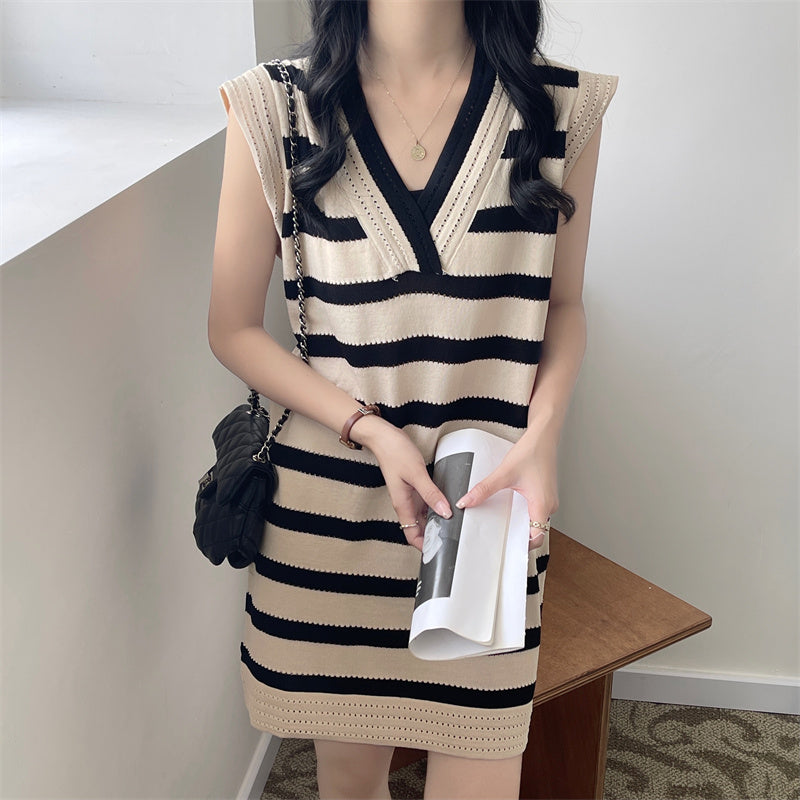 Casual Stripes V-Neck Sleeveless Dress
