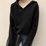 Loose and versatile women's v-neck knitted top